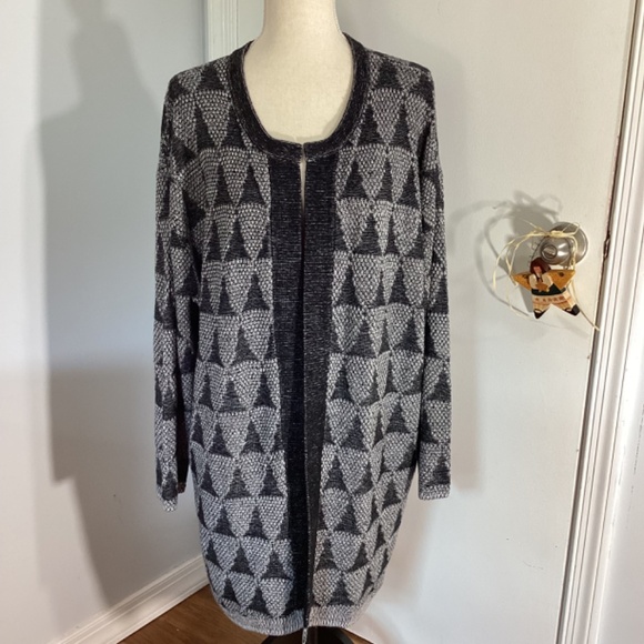 14TH & UNION WOMAN PLUS 2X GEOMETRIC OPEN FRONT KNIT SWEATER CARDIGAN DUSTER - Picture 5 of 13